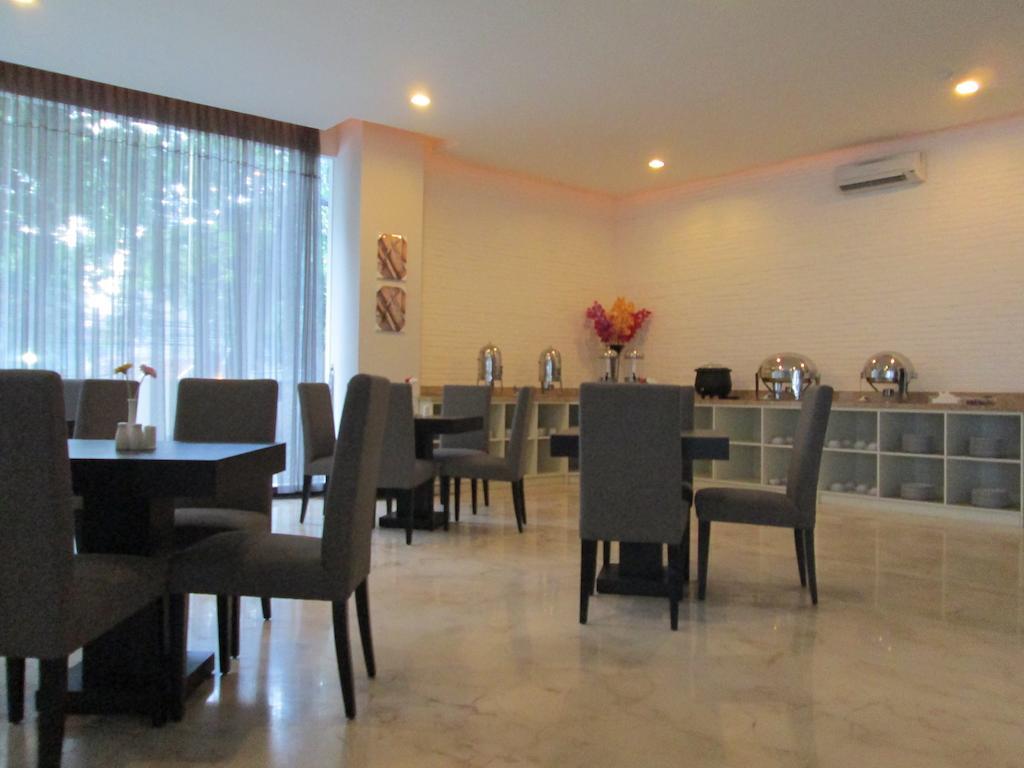 N3 Hotel Jakarta Extérieur photo