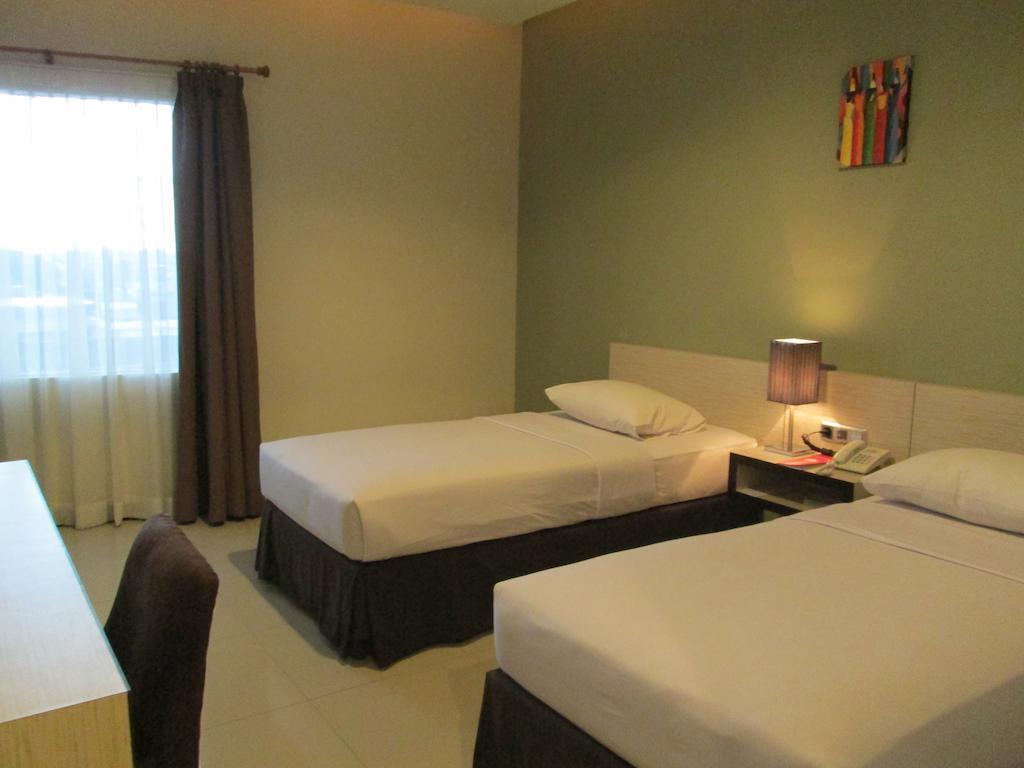 N3 Hotel Jakarta Chambre photo