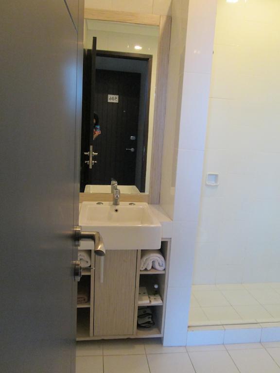 N3 Hotel Jakarta Chambre photo